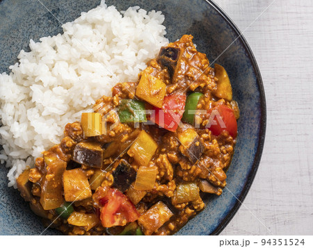 ベジキーマカレー 94351524