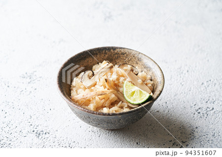 松茸ごはん 松茸ごはん 94351607