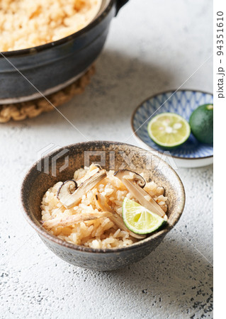 松茸ごはん 松茸ごはん 94351610