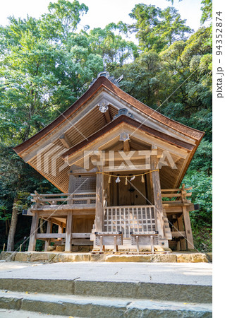 出雲大社 素鵞社(島根県出雲市) 出雲大社 素鵞社(島根県出雲市) 94352874