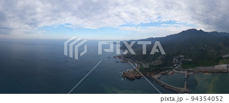 金山 金の成る木 海面 94354052