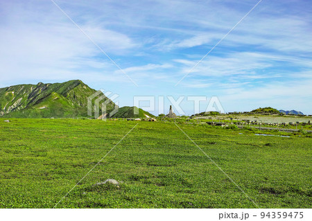 夏の立山　室堂平 94359475
