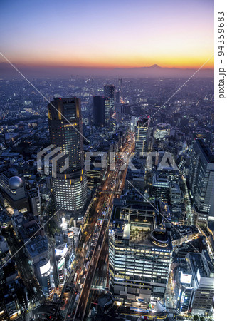 渋谷スカイから 都心の日没風景 94359683