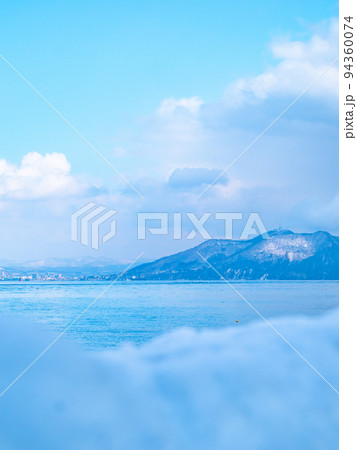 函館山を望む渡島当別駅付近からの景色 函館山を望む渡島当別駅付近からの景色 94360074