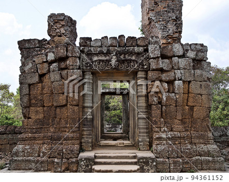 Architecture of ancient temple complex Angkor, Siem Reap Architecture of ancient temple complex Angkor, Siem Reap 94361152
