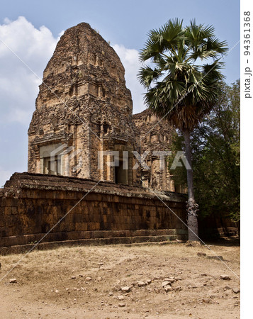 Architecture of ancient temple complex Angkor, Siem Reap 94361368