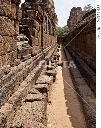 Architecture of ancient temple complex Angkor, Siem Reap Architecture of ancient temple complex Angkor, Siem Reap 94361483