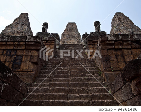 Architecture of ancient temple complex Angkor, Siem Reap 94361486