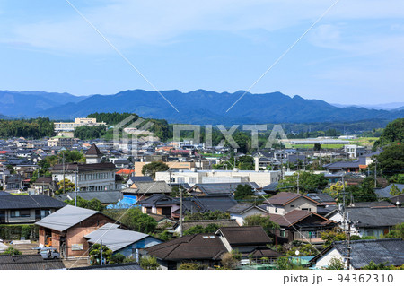 高所から見る「さつま町」の街並み 94362310