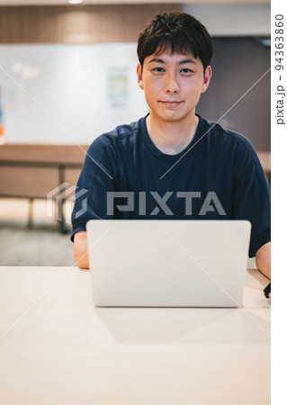Co-working Space 94363860