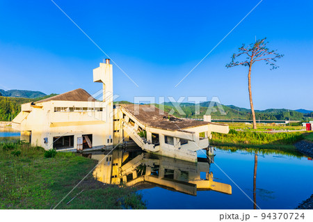 陸前高田 奇跡の一本松とユースホステル跡 陸前高田 奇跡の一本松とユースホステル跡 94370724