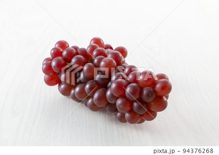 新鮮で美味しいデラウェア 葡萄 新鮮で美味しいデラウェア 葡萄 94376268