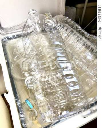 家庭のペットボトル 潰さないペットボトル 家庭のペットボトル 潰さないペットボトル 94376614