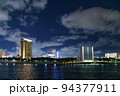 東京の湾岸エリアの夜景 94377911