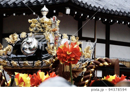 灘のけんか祭り -神輿をぶつけ合う播磨を代表する喧嘩祭り- 94378594