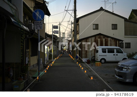 灯り -尾道の路地と柔らかく灯るあかり- 94378619