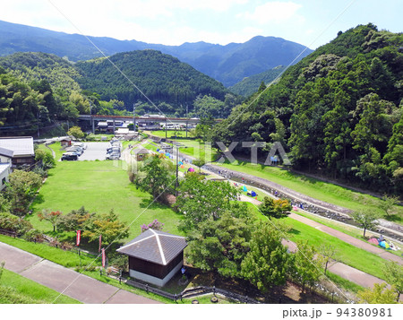 福岡県篠栗町の鳴淵ダム下の清流公園 福岡県篠栗町の鳴淵ダム下の清流公園 94380981