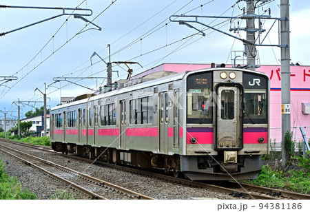 鉄道 JR東日本　701系　青森県弘前市 94381186