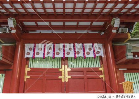 大國魂神社 　狛犬　神社仏閣　中雀門　拝殿　歴史建造物 94384897
