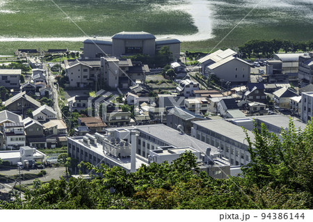 諏訪立石公園からの諏訪湖間欠泉センター　長野県諏訪市 94386144