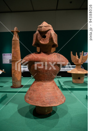 島根県立古代出雲歴史博物館　甲冑　埴輪　土偶　人物（島根県出雲市） 94388016