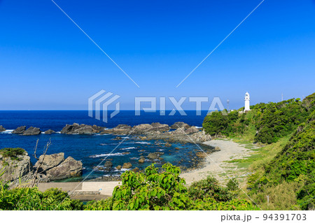 和歌山_絶景の潮岬灯台風景 94391703
