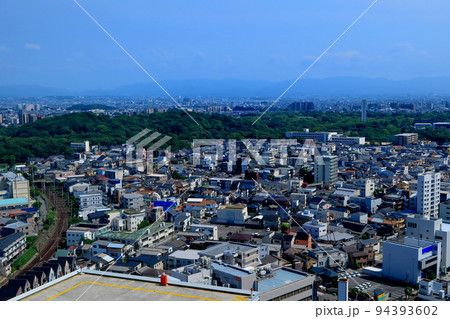 関西・大阪・百舌鳥・古市古墳群・堺市役所の展望台の眺め、仁徳天皇陵古墳と大仙公園(2) 94393602