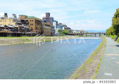 京都鴨川の風景 京都鴨川の風景 94393965