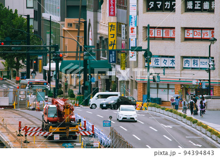 2022年9月 広島駅から見た再開発中の駅前通り 94394843