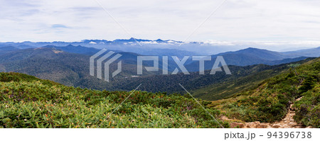至仏山山頂付近からの眺め 至仏山山頂付近からの眺め 94396738