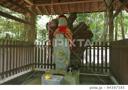 岩殿山安楽寺(吉見観音)、八起地蔵尊【埼玉県吉見町】 岩殿山安楽寺(吉見観音)、八起地蔵尊【埼玉県吉見町】 94397585