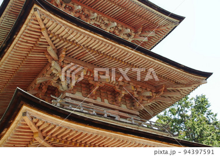 岩殿山安楽寺(吉見観音)、木造の三重塔【埼玉県吉見町】 岩殿山安楽寺(吉見観音)、木造の三重塔【埼玉県吉見町】 94397591