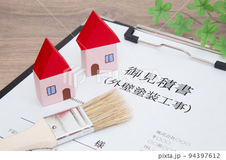 住宅の外壁塗装の見積書　見積もりイメージ 94397612