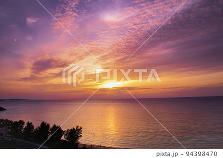 恩納村の夕景 恩納村の夕景 94398470