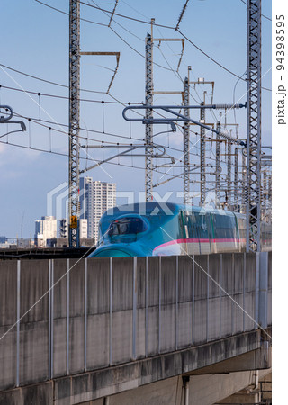 東北新幹線E5系（編成写真） 94398595