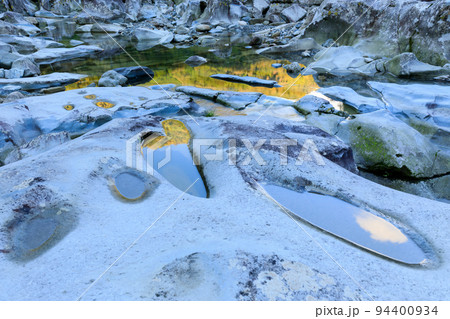 和歌山_滝の拝の絶景 94400934