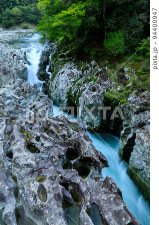 和歌山_滝の拝の絶景 和歌山_滝の拝の絶景 94400947