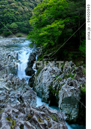 和歌山_滝の拝の絶景 94400949