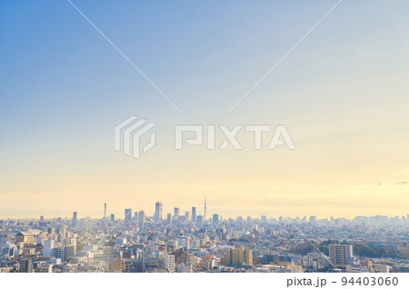 【東京都】1月・東京スカイツリーと練馬区の街並み 【東京都】1月・東京スカイツリーと練馬区の街並み 94403060