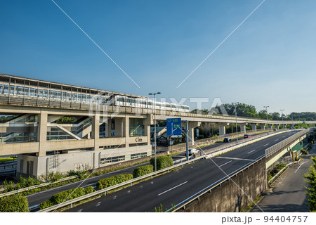 《愛知県》長久手市都市風景　リニモ公園西駅とグリーンロード 94404757