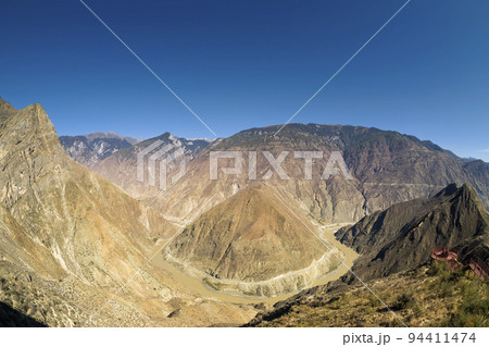 中国雲南省・四川省 金沙江大拐湾 / Great Bend of the Jinsha River 中国雲南省・四川省 金沙江大拐湾 / Great Bend of the Jinsha River 94411474