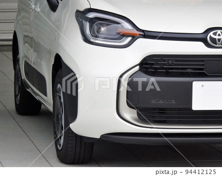 自動車イメージ　トヨタ3代目シエンタのフロントマスク 94412125