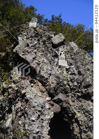 小豆島奥之院笠ヶ瀧参道岩窟 小豆島奥之院笠ヶ瀧参道岩窟 94412520
