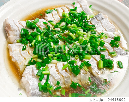 中国家庭料理・清蒸帯魚（タチウオの中華蒸し） 94413002