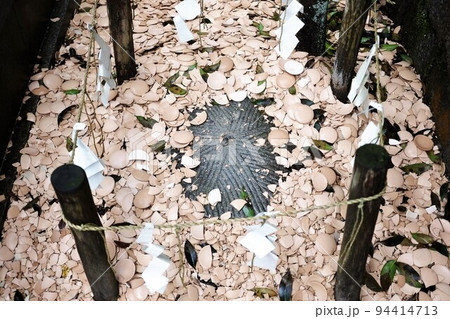 神社のかわらけ割り 神社のかわらけ割り 94414713
