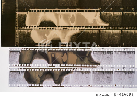 現像失敗したモノクロフィルム 94416093