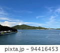 青空と海と島 94416453
