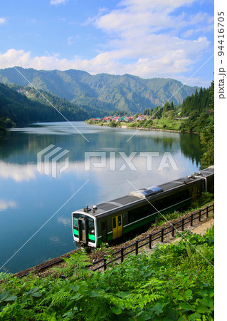 只見線・大志地区（福島県・三島町） 94416705