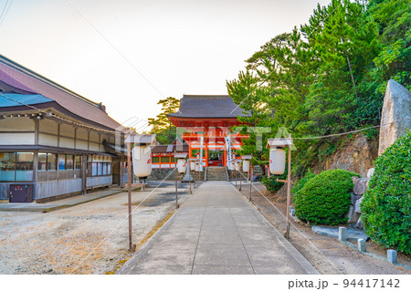 日御碕神社　楼門（島根県出雲市） 94417142