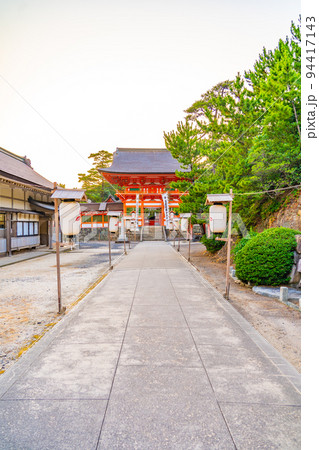 日御碕神社 楼門(島根県出雲市) 日御碕神社 楼門(島根県出雲市) 94417143